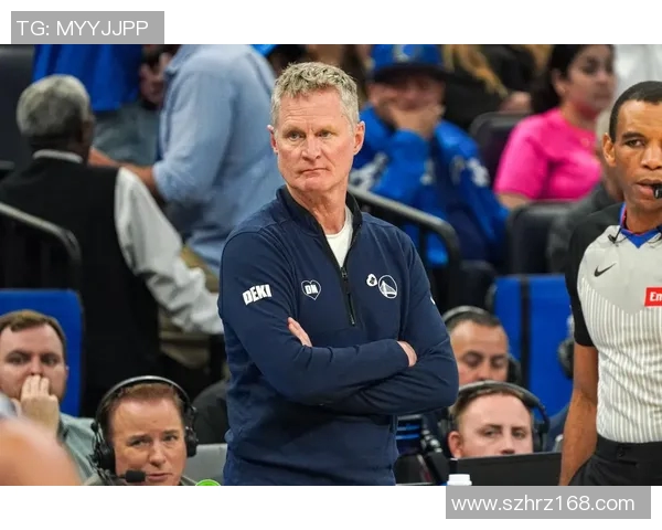 足球明星身高不够但魅力无限揭秘丑矮球员的成功之路与心路历程